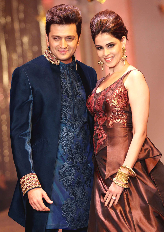 Most Beautiful Real Life Bollywood Couples
 Genelia Dsouza Ritesh Deshmukh