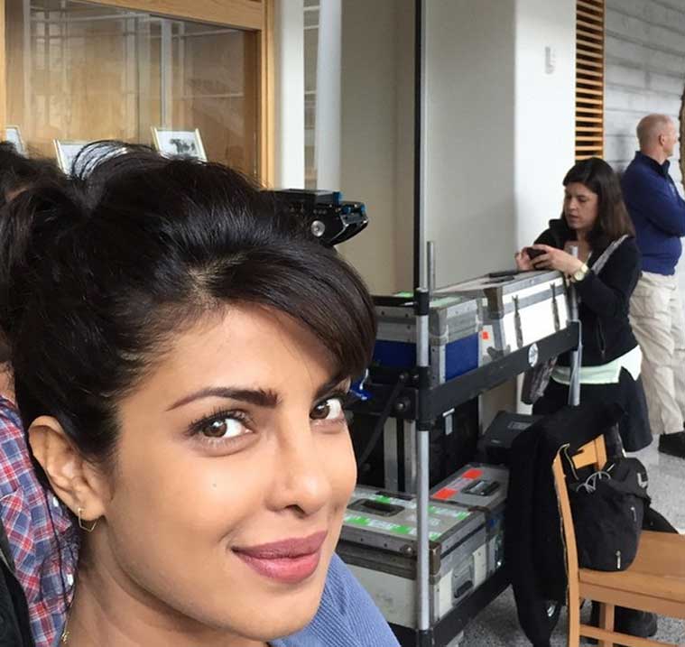 Priyanka Chopra, Quantico Selfie