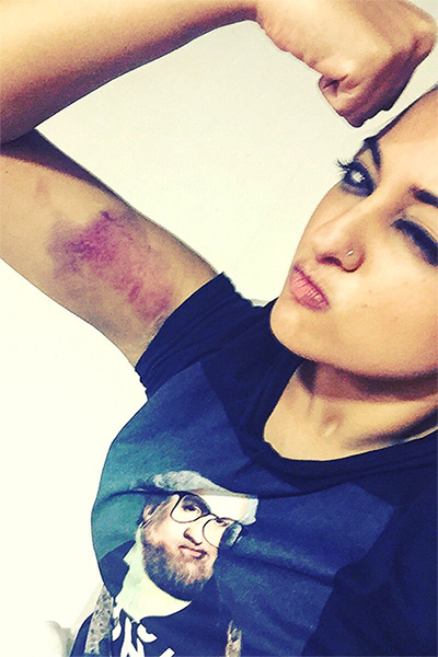 Sonakshi sinha selfie during the film Akira