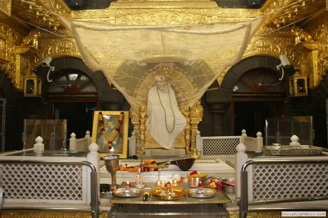 Shri Sai Baba Temple - Shirdi - Famous Indian Temple