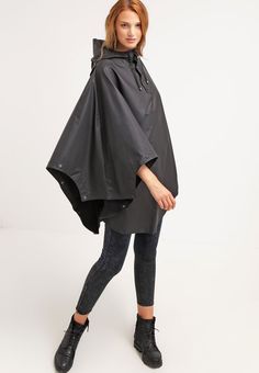 poncho-for-travlers