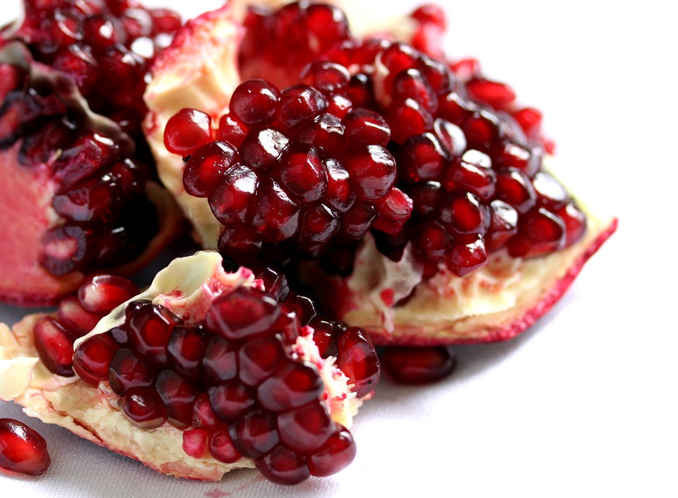 pomegranate-best-anti-aging-food