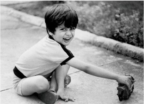 shahid-kapoor-childhood-photo