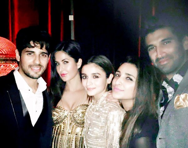 sidharth-malhotra-alia-bhatt-katrina-kaif-parineeti-chopra-aditya-roy-kapur-at-manish-malhotras-party