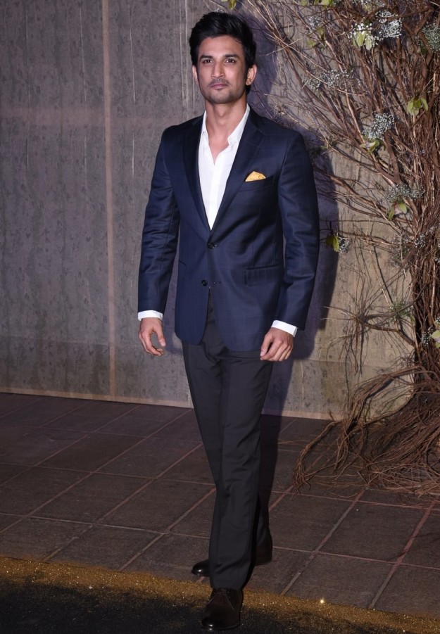 Sushant Singh Rajput at Manish Malhotra's birthday party