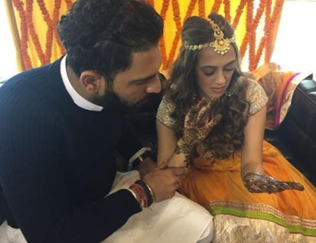 yuvraj singh and hazel mehendi photos