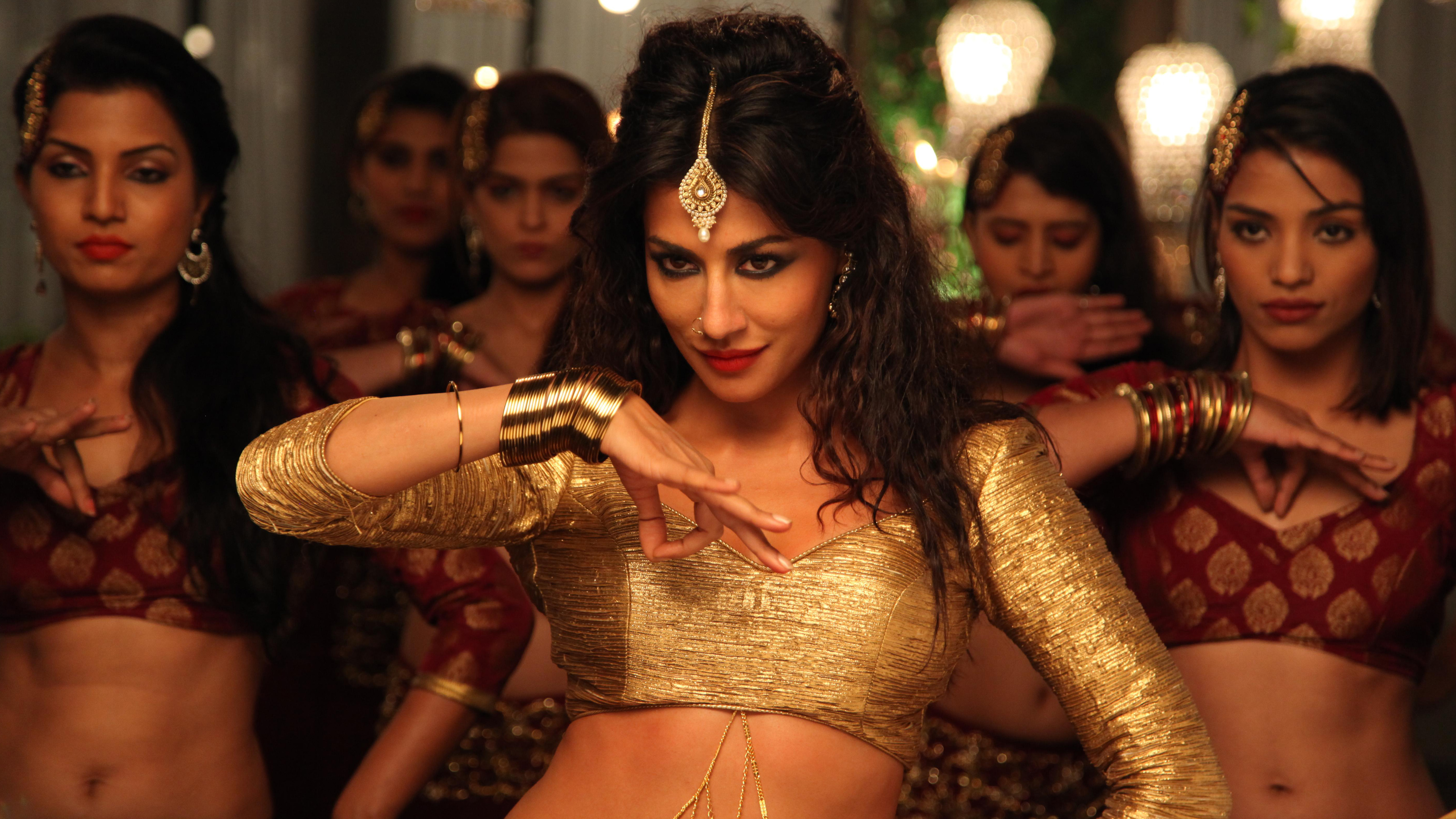 Hot Chitrangda Singh In Aao raja song