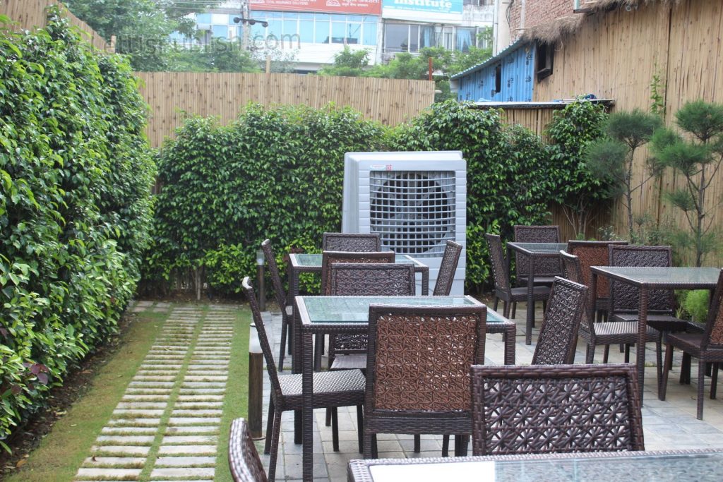 Review Open Yard Restaurant - First Open Ambience Restaurant of Faridabad