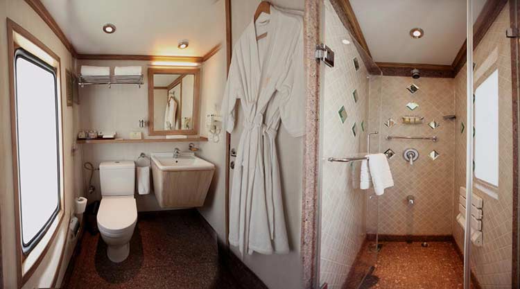 Suite Bathroom - Maharaja's Express Train Cabin